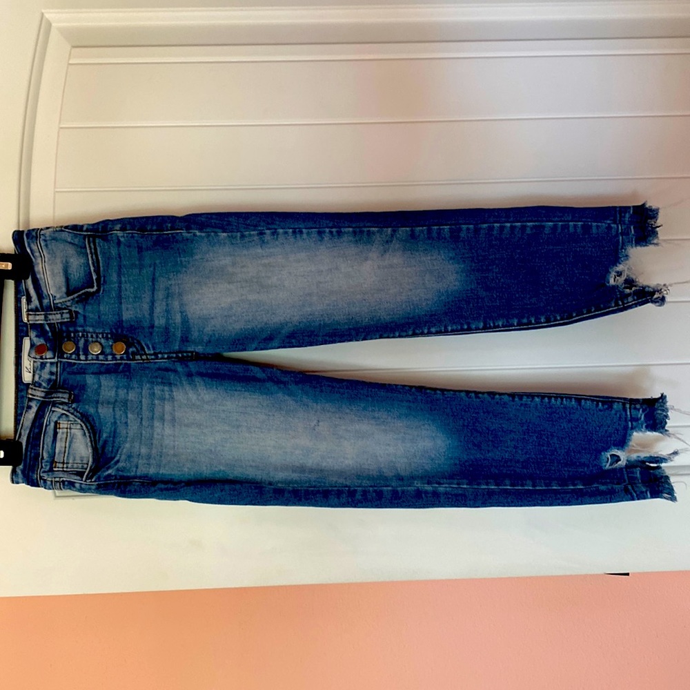 Kancan Girls distressed jeans sz 8